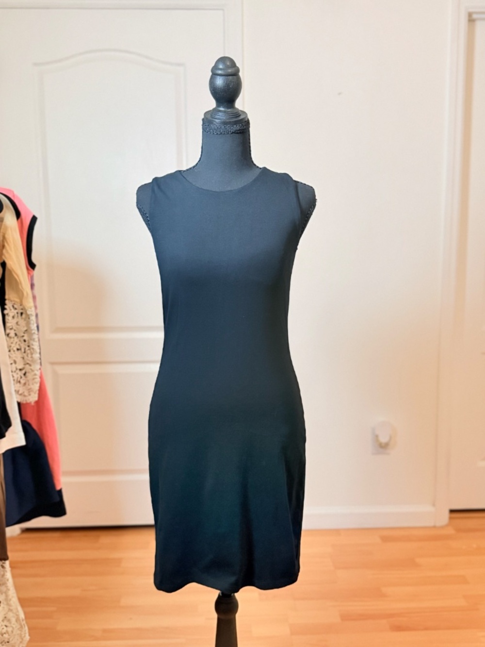 Zara Classic Black Sleeveless Bodycon Midi Dress Sz L